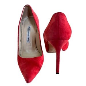Manolo Blahnik Suede Leather Pumps.